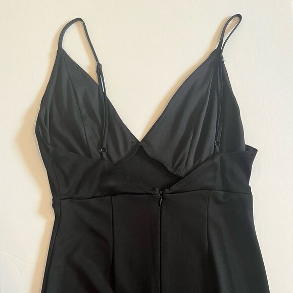 Women’s Black Evening Gown - Picture 5 of 7